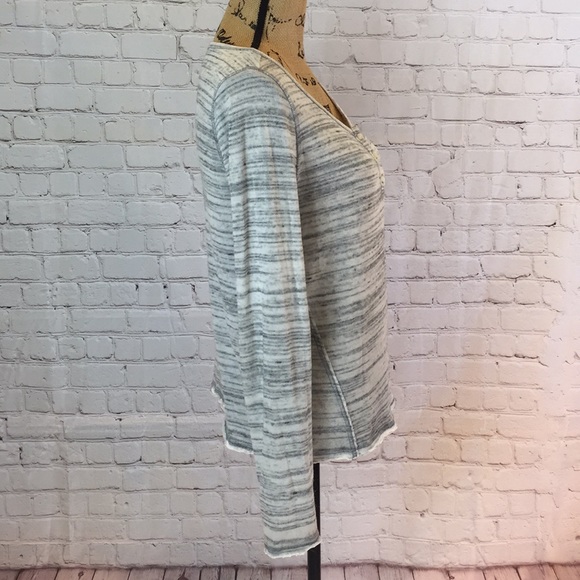 Aeropostale Henley Pullover Sweater Raw Edge Hem Medium - Picture 2 of 5